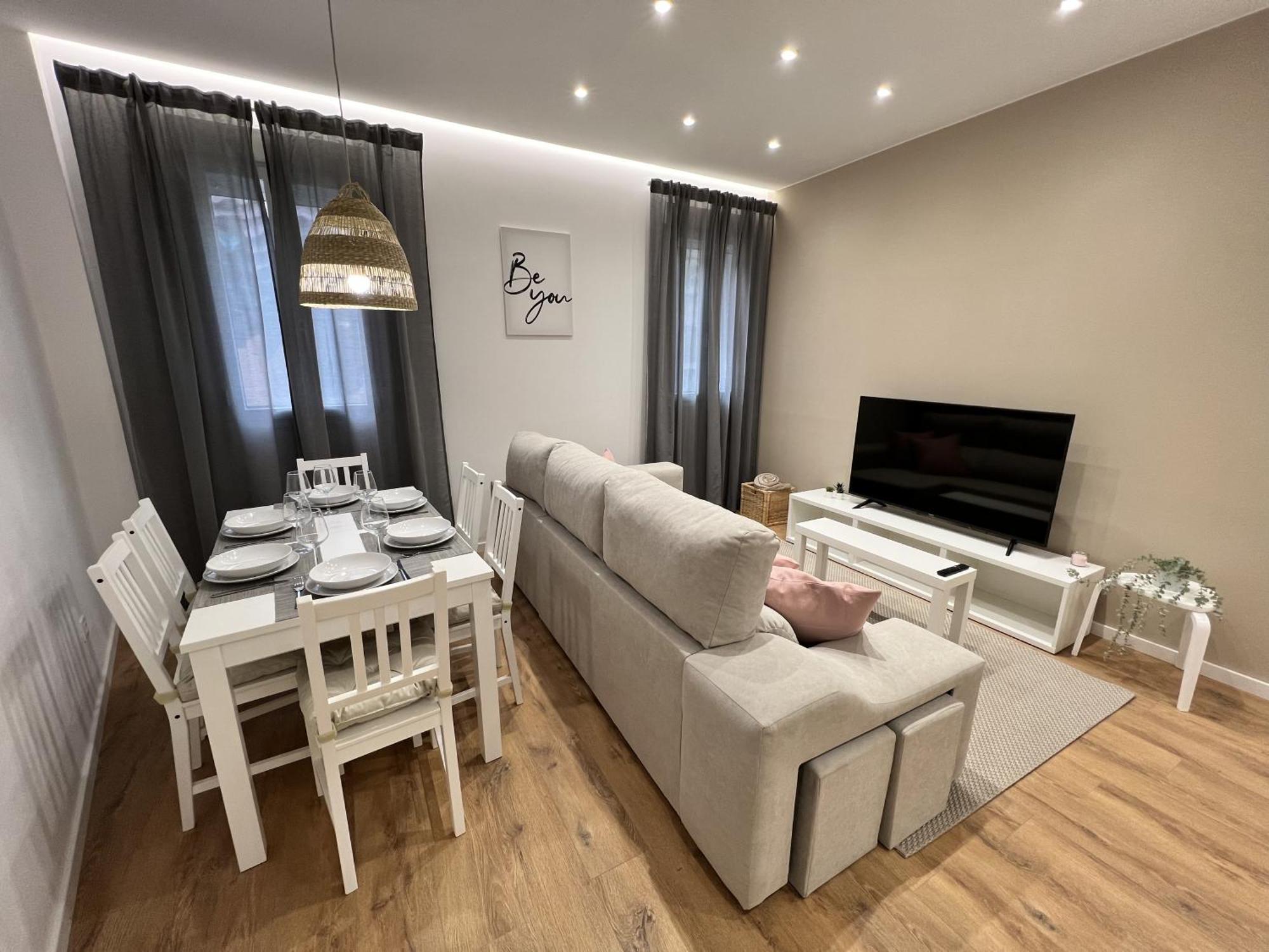 Apartamenticos Plaza Las Armas III Zaragoza Kültér fotó